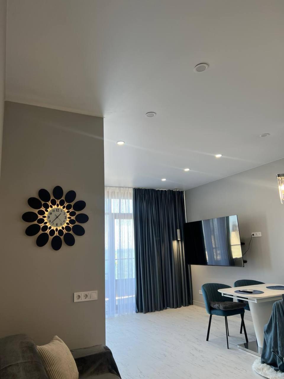 MAGNIT Apartments у самого моря Одесса Экстерьер фото